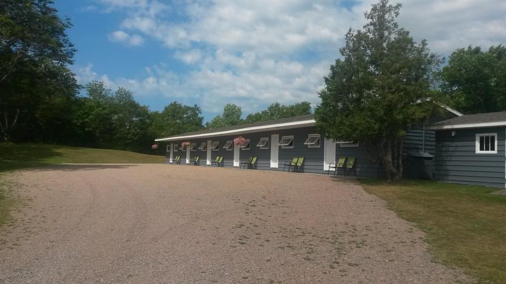 Cornerstone Motel Chéticamp エクステリア 写真
