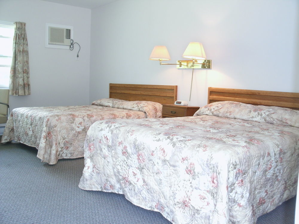 Cornerstone Motel Chéticamp エクステリア 写真